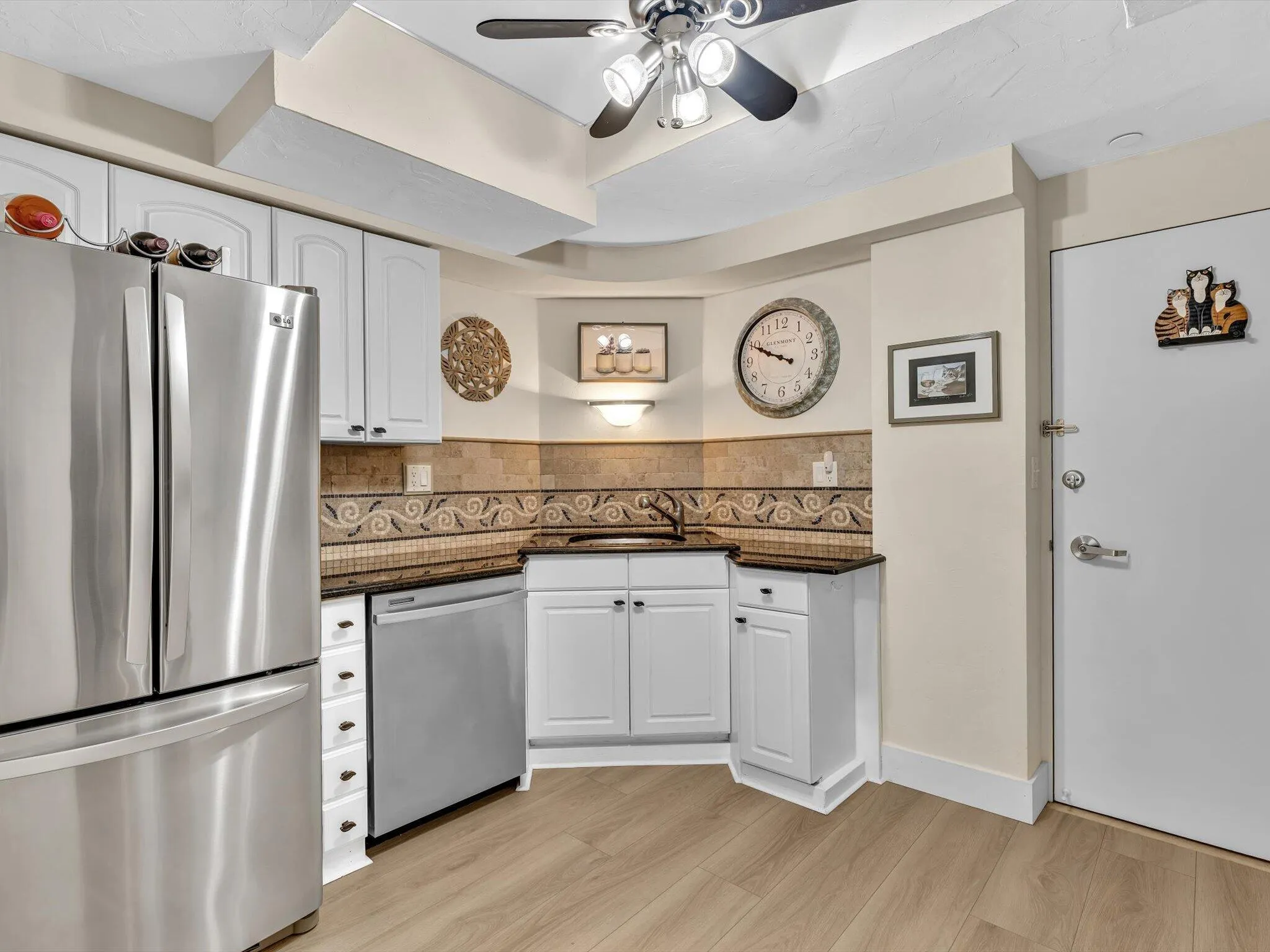 French door refrigerator