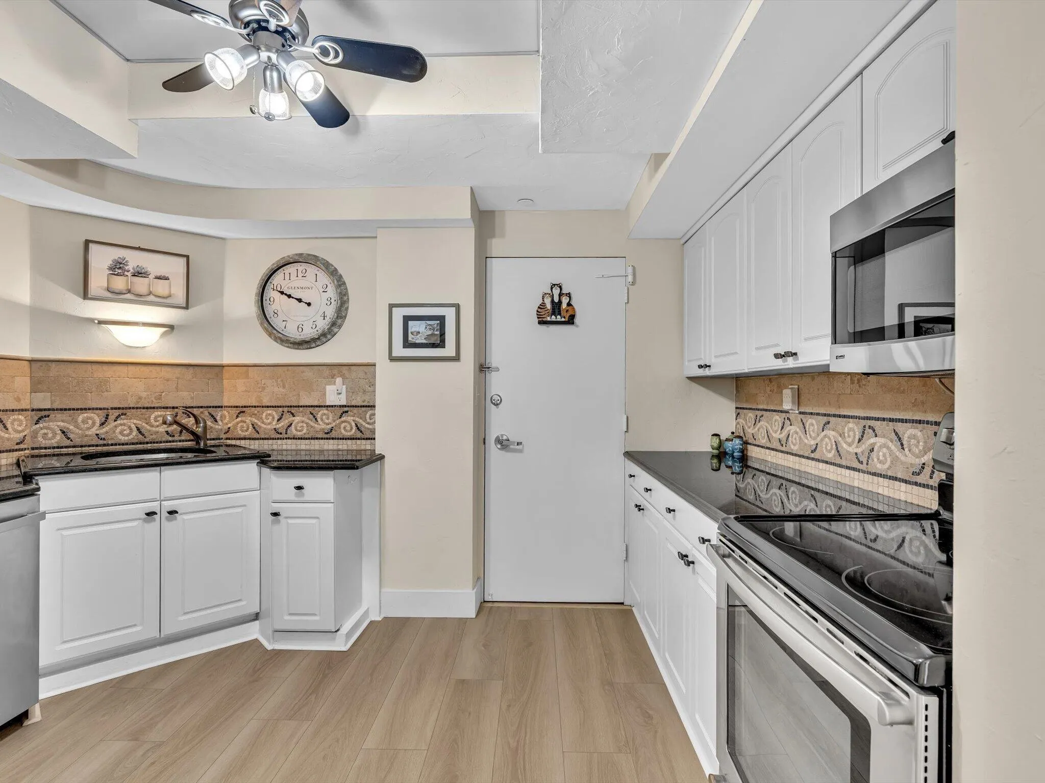 Large kitchen