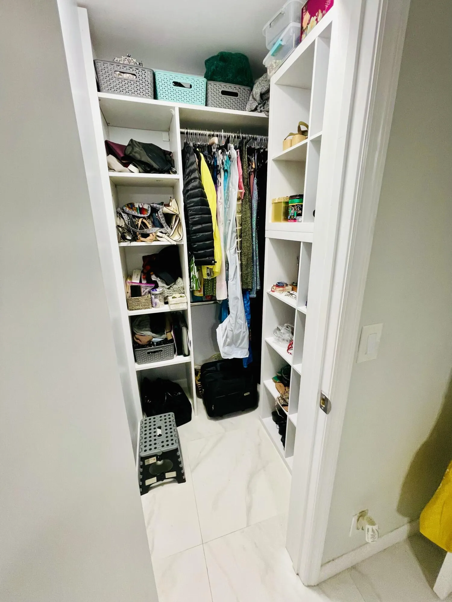 Walk-in closet