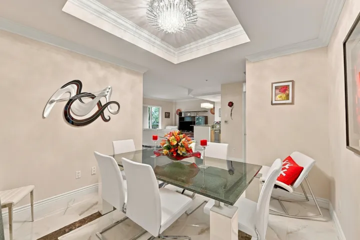 14_dining area