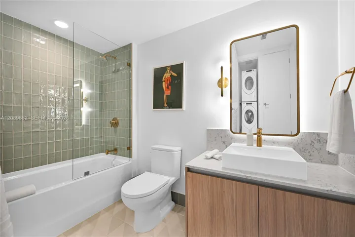 2nd Bathroom