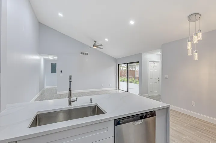 Kitchen & Living room