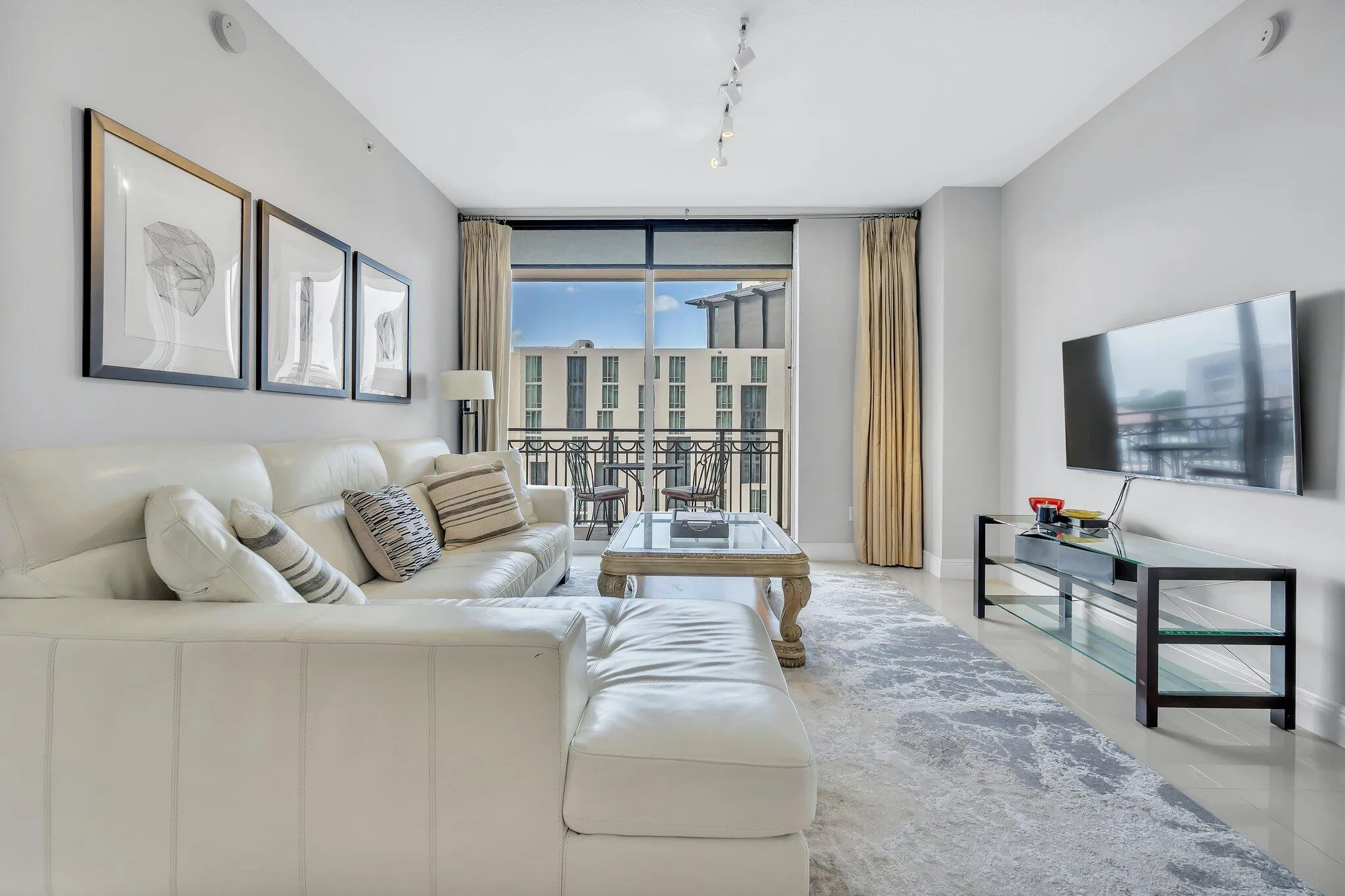 Fully Furnished Living Room