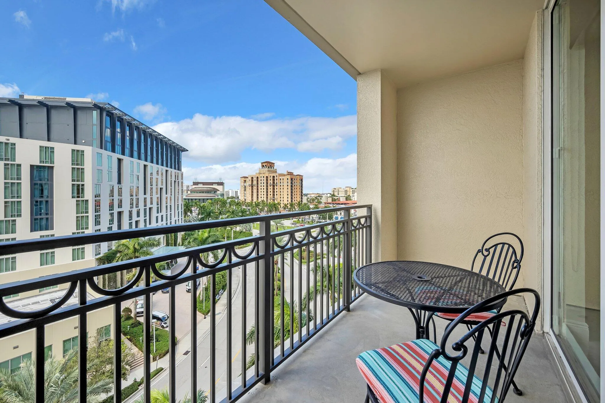 Double-wide Balcony Views