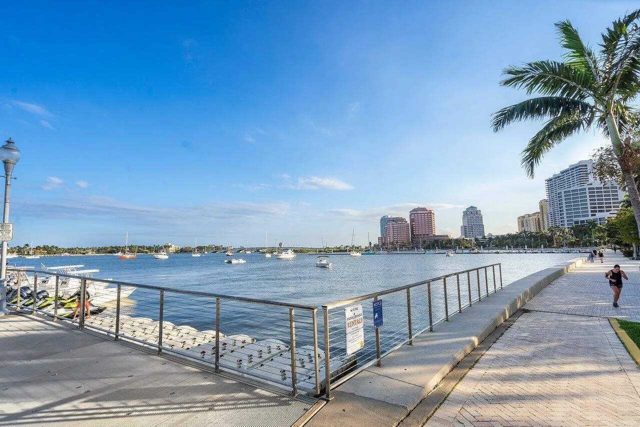 Downtown WPB Waterfront Jetride Renta