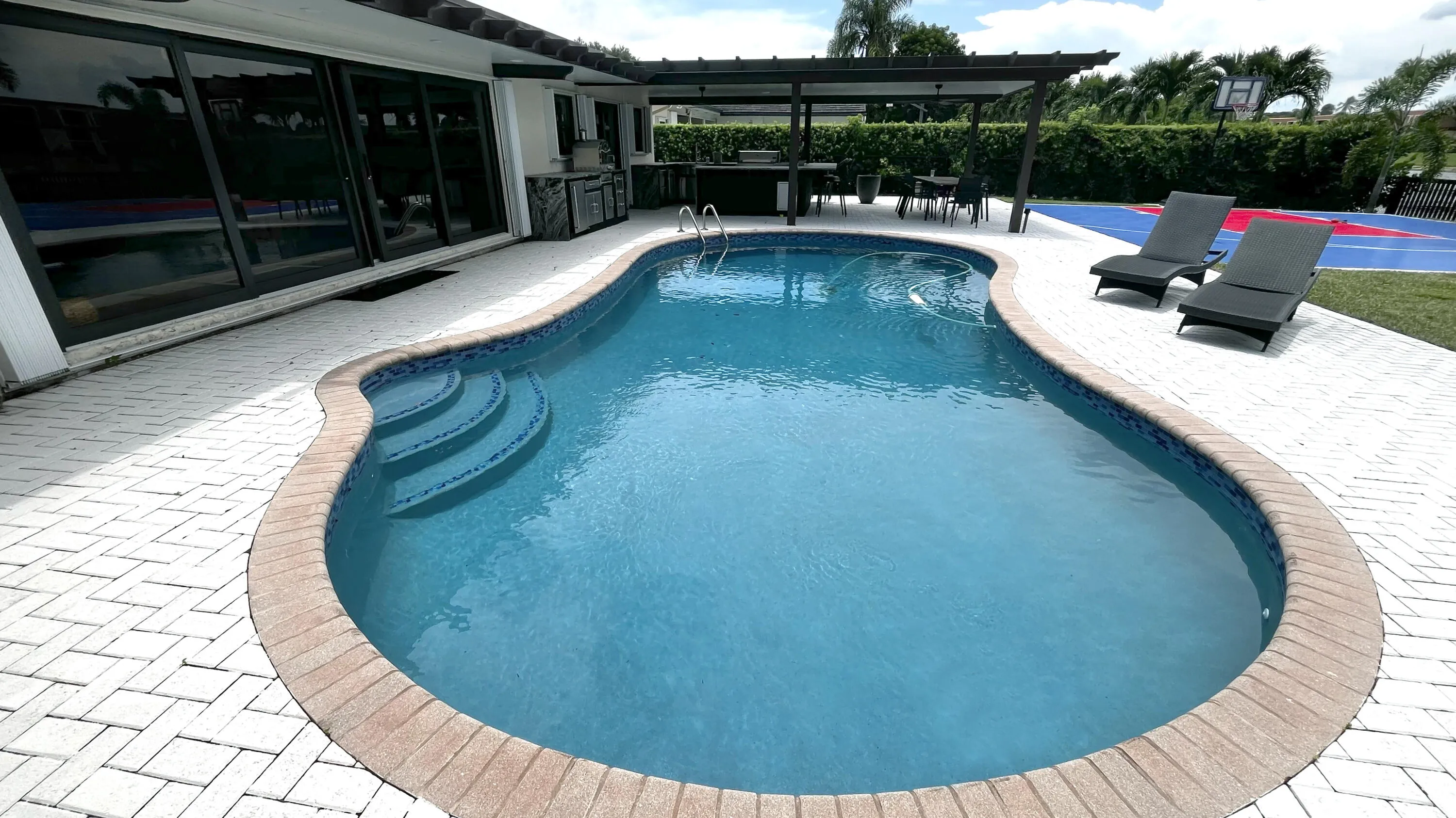 Pool 1