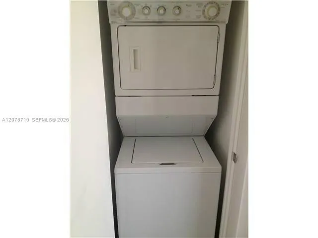 WASHER & DRYER