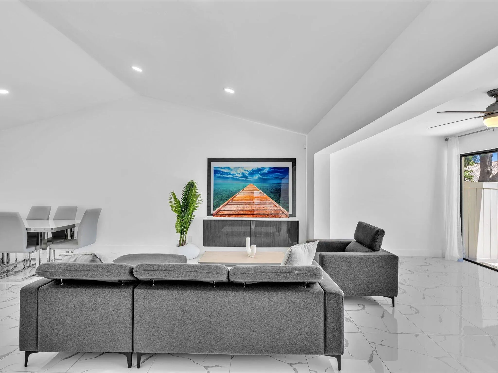 Vaulted ceiling with recessed lighting