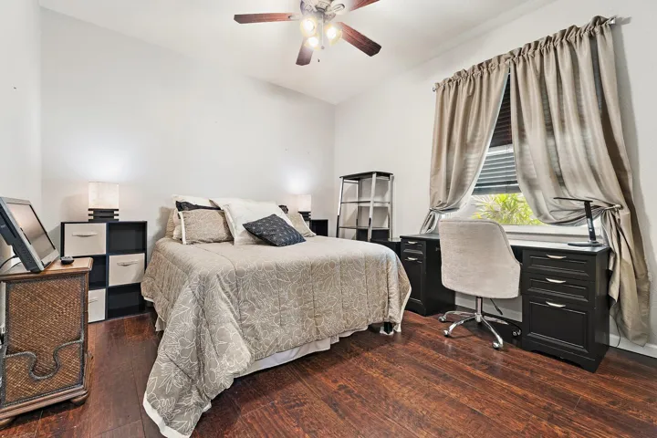 016-1292SEFlemingWay-Stuart-SMALL