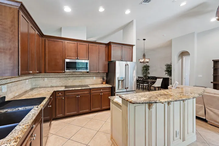033-1292SEFlemingWay-Stuart-SMALL