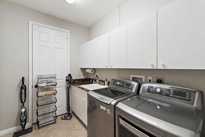 019-1292SEFlemingWay-Stuart-SMALL