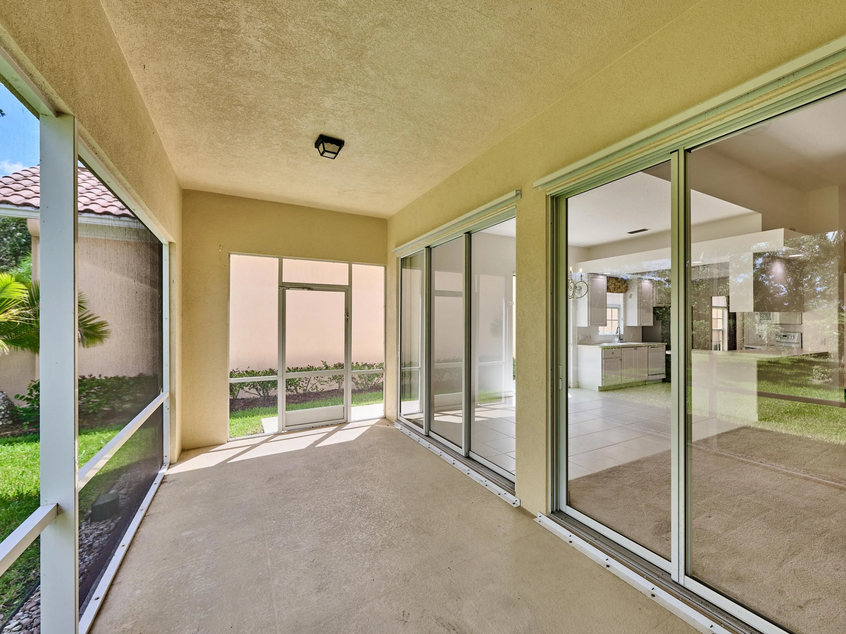 Screened in Patio