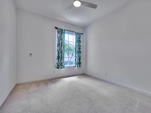 Guest Bedroom2
