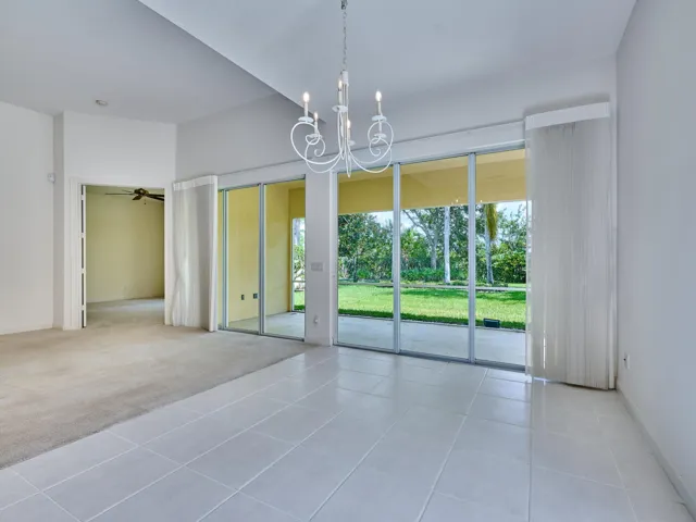Eat in kitchen area