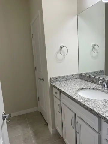 2nd bathroom