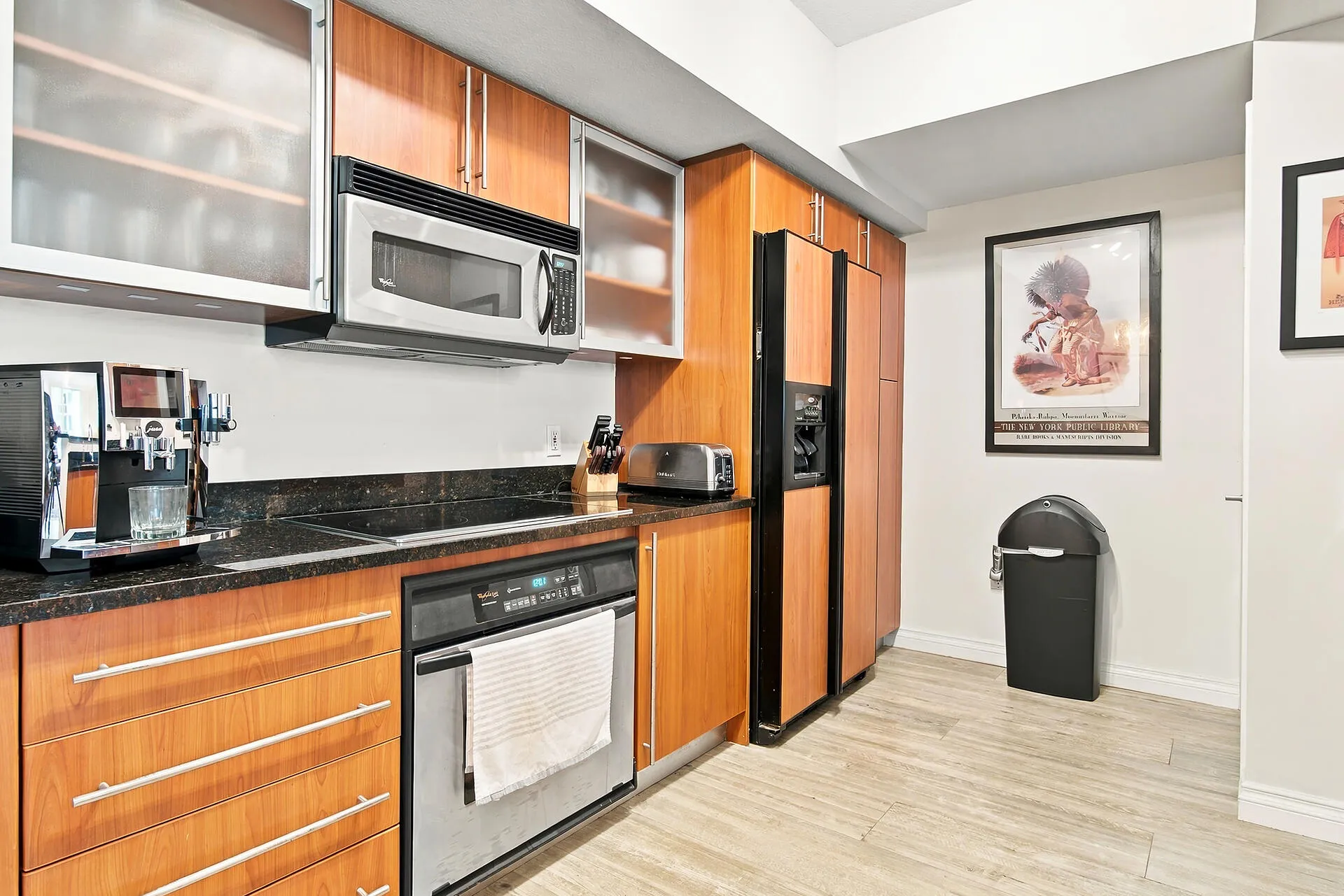 1551-N-FLAGLER-DR-1005-33401-012