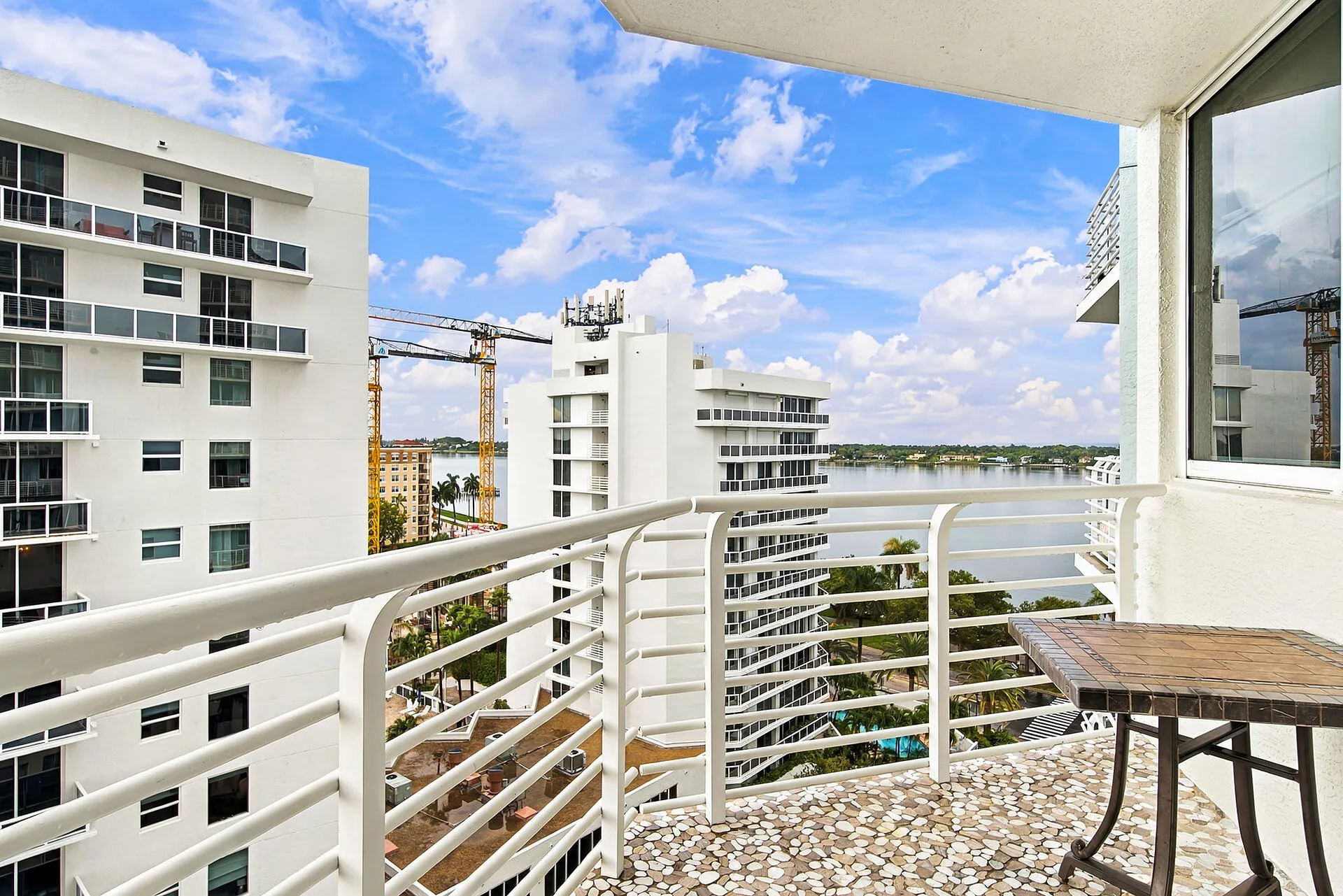 1551-N-FLAGLER-DR-1005-33401-026