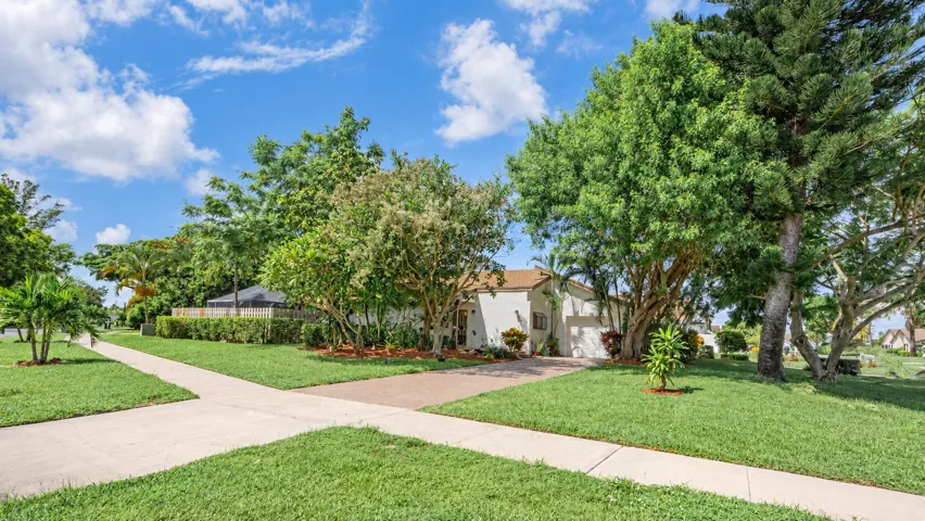 980 corner lot