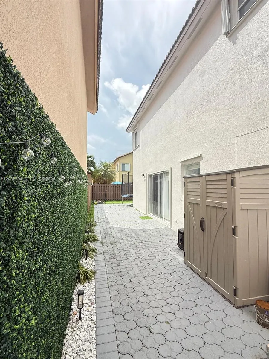 Property photo 25