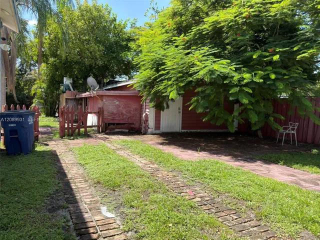 Photo 17