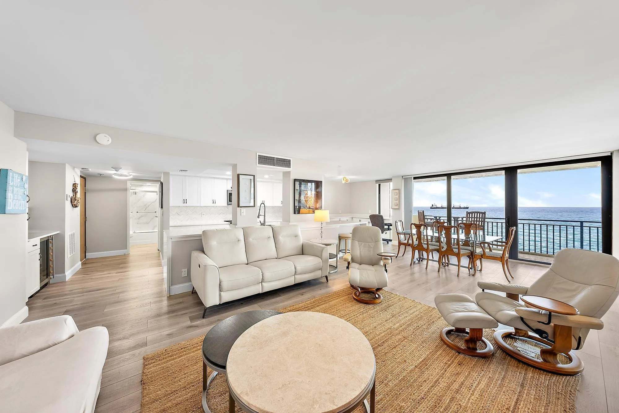 5460 N Ocean Drive #3B-25