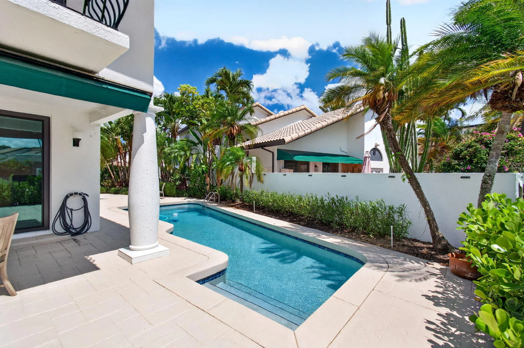 Renovated Patio by the Pool