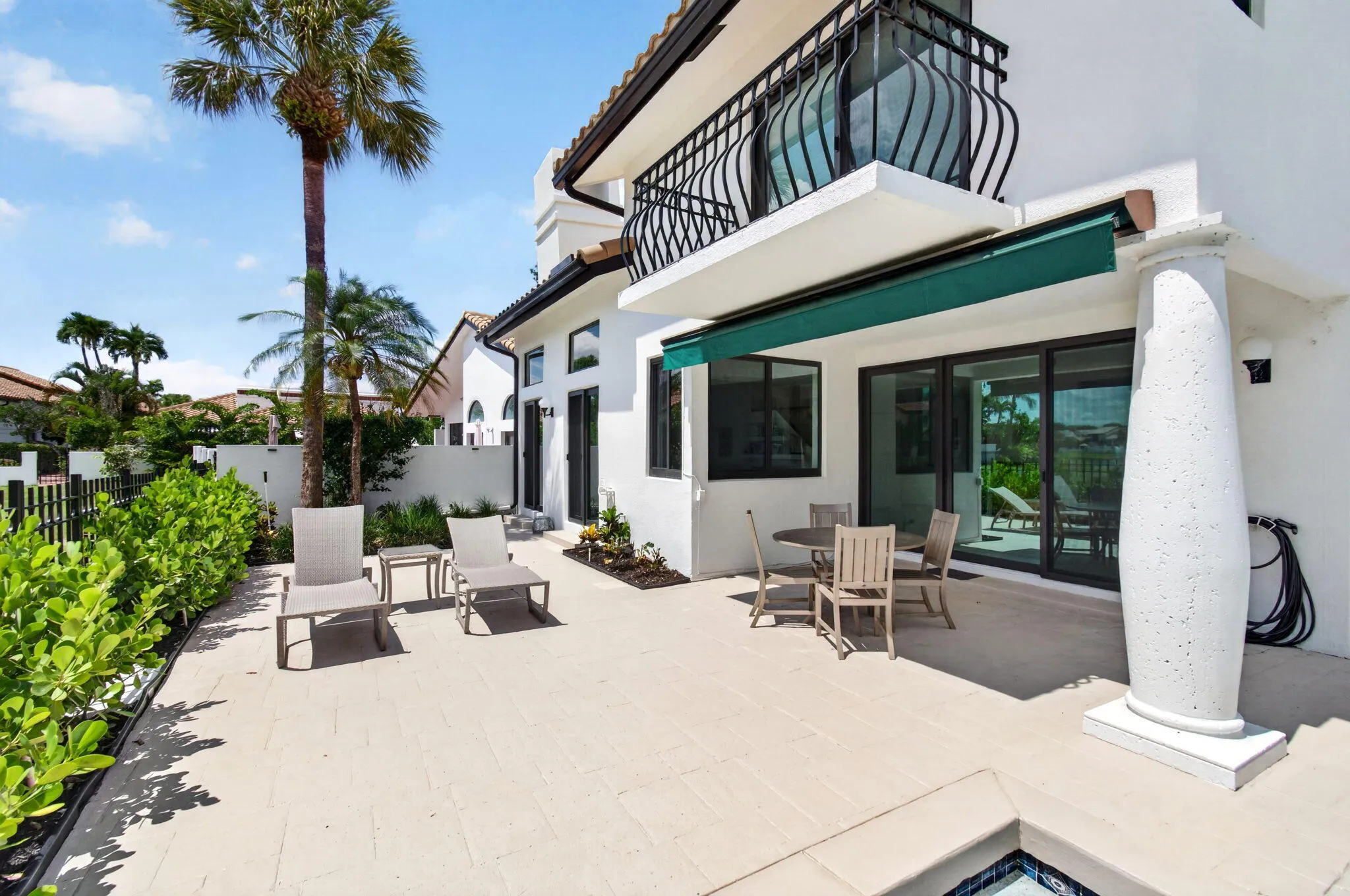 OudoorsRelaxing Area by the Pool