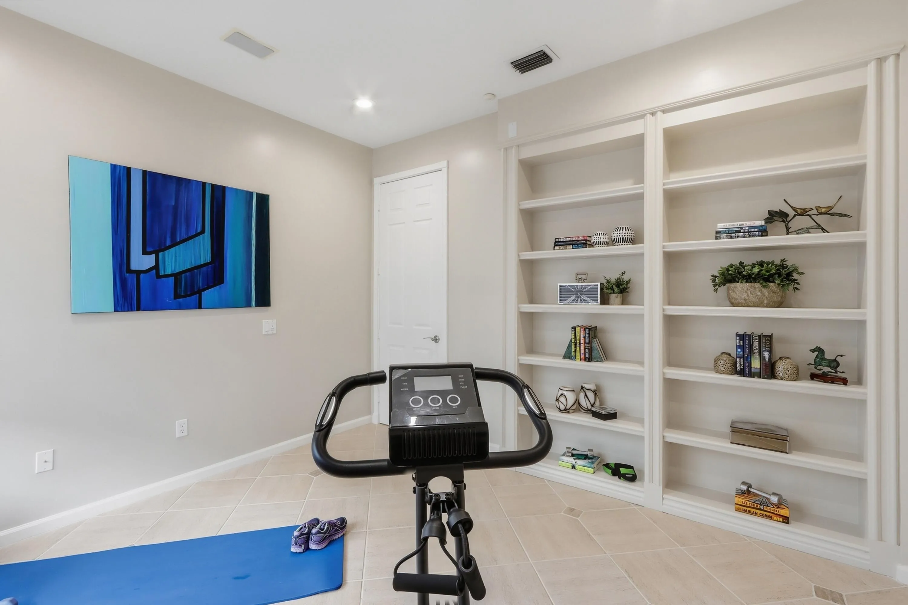 den/bedroom/office