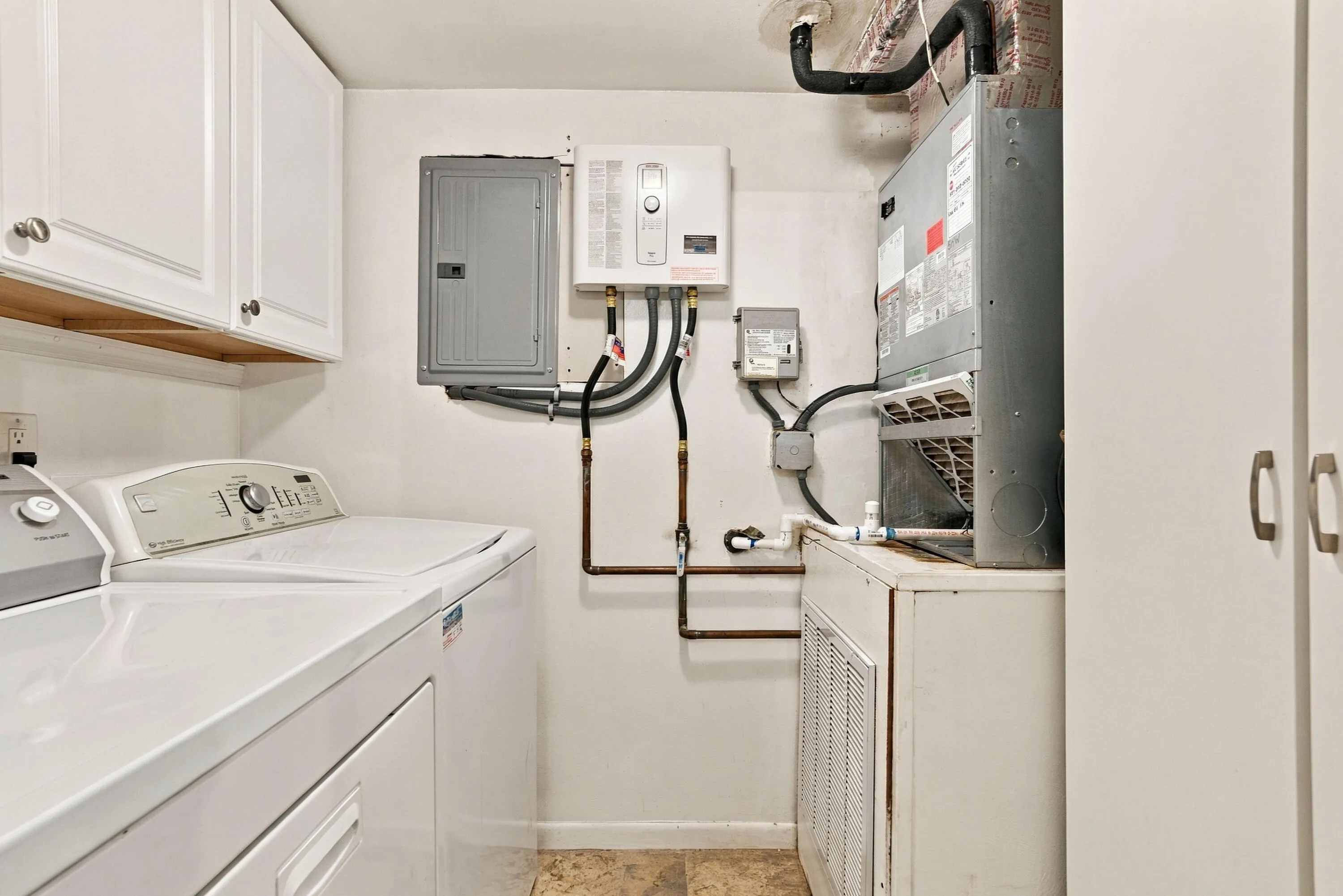 Full Washer and Dryer