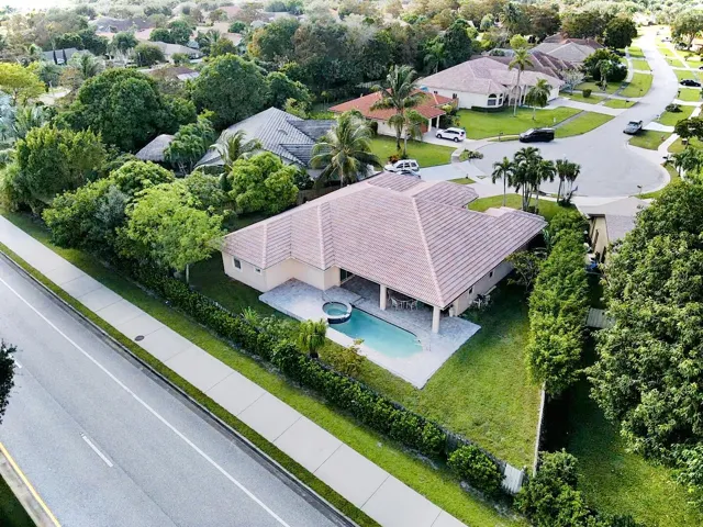 Aerial View/Backyard