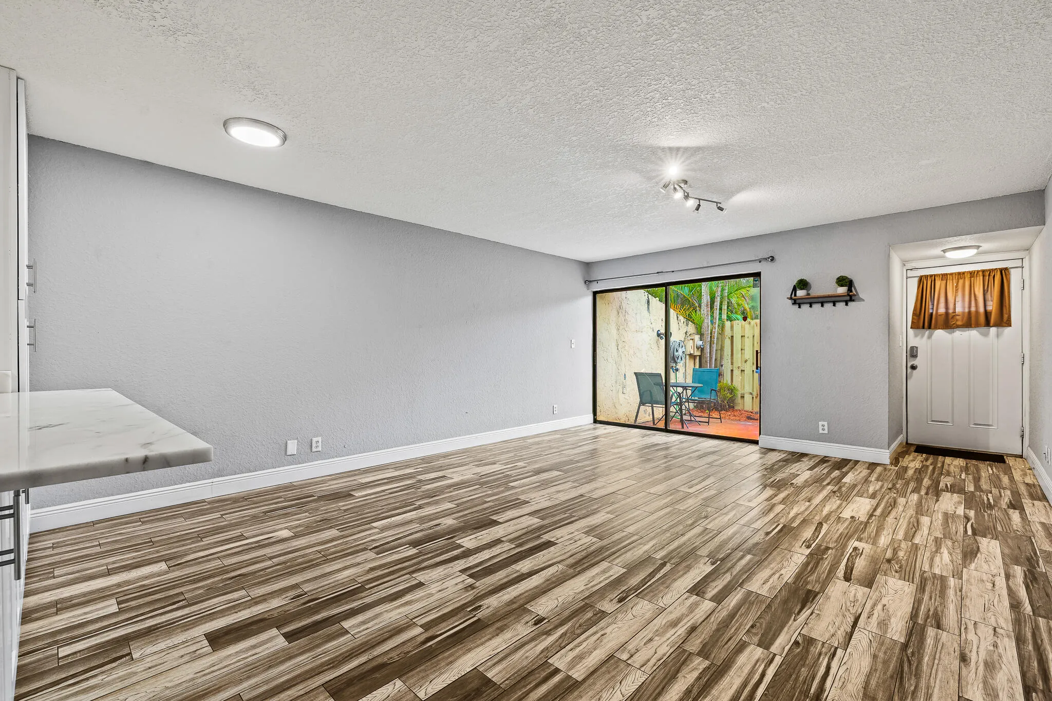 7739 Balboa St Sunrise_MLS-13