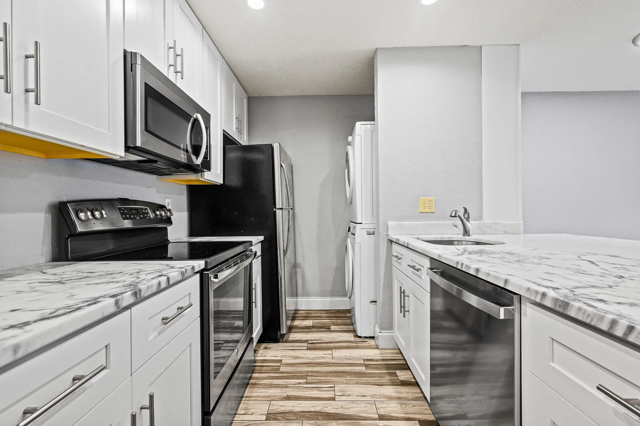 7739 Balboa St Sunrise_MLS-11