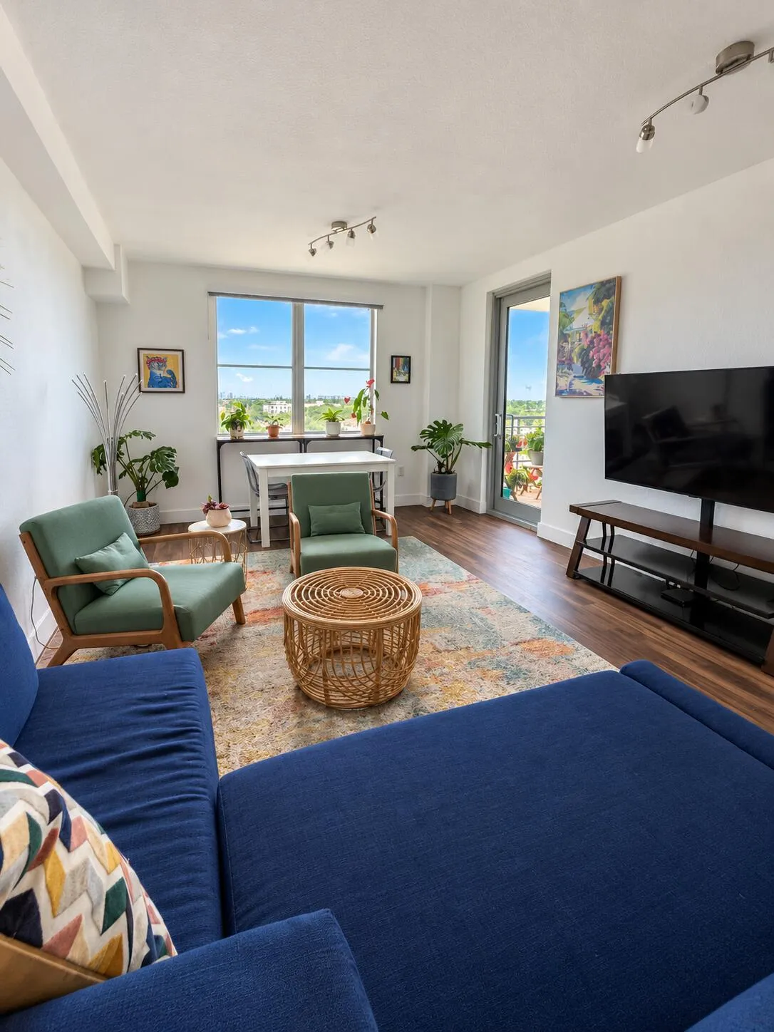 Living/Dining Room