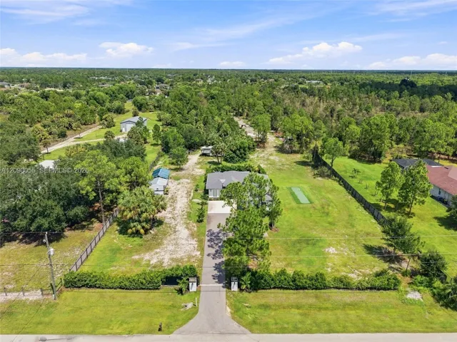Photo 33