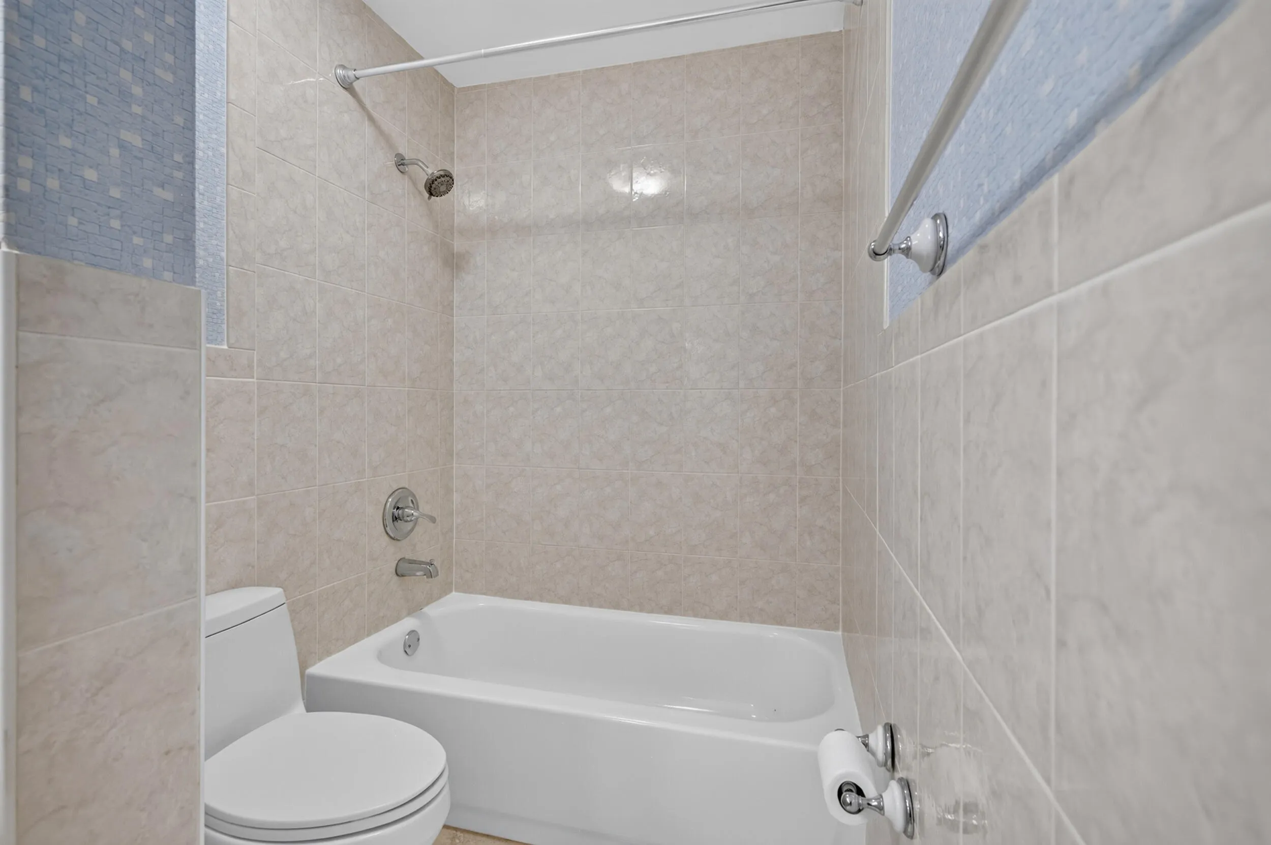 10765 apt 307-26