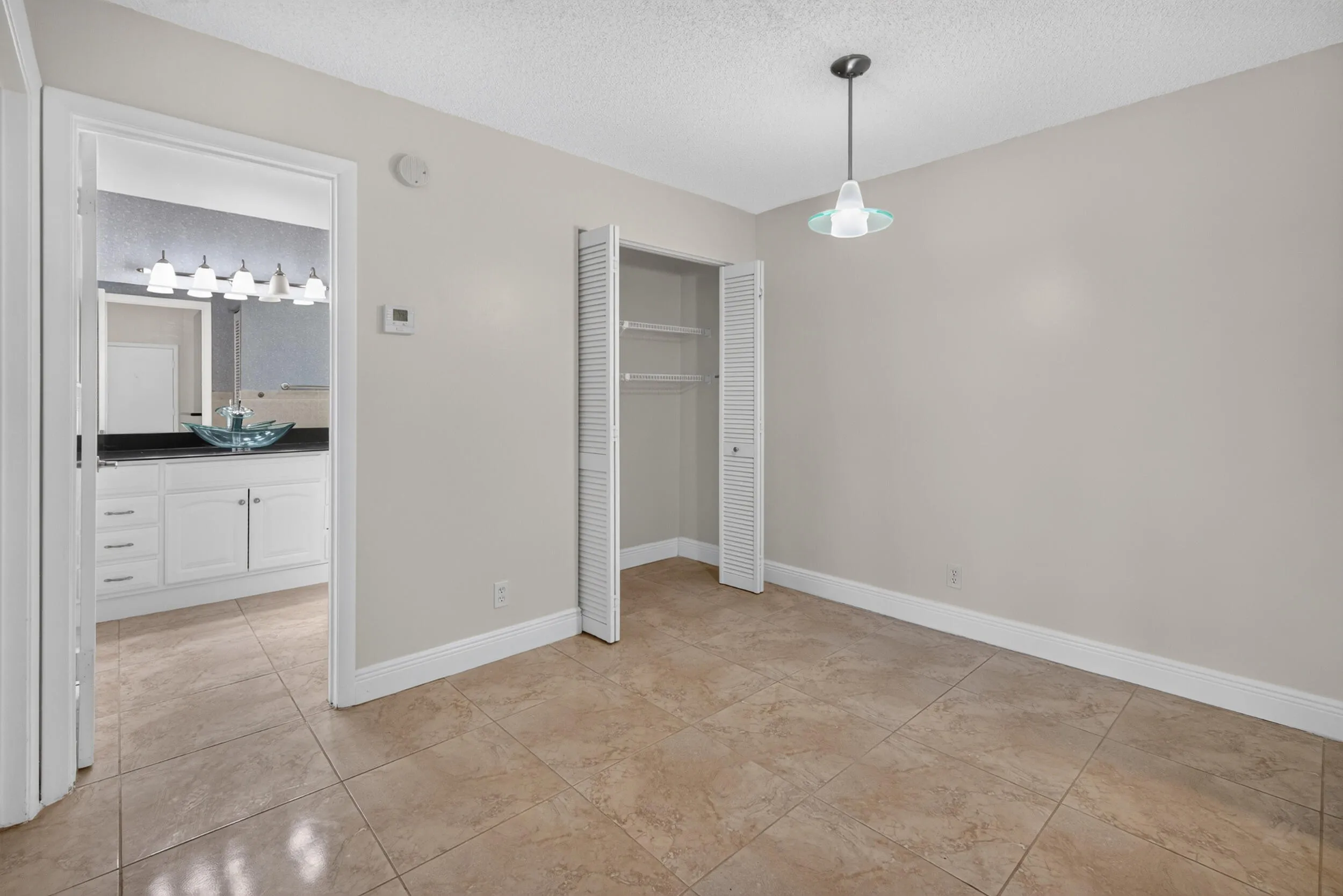 10765 apt 307-20