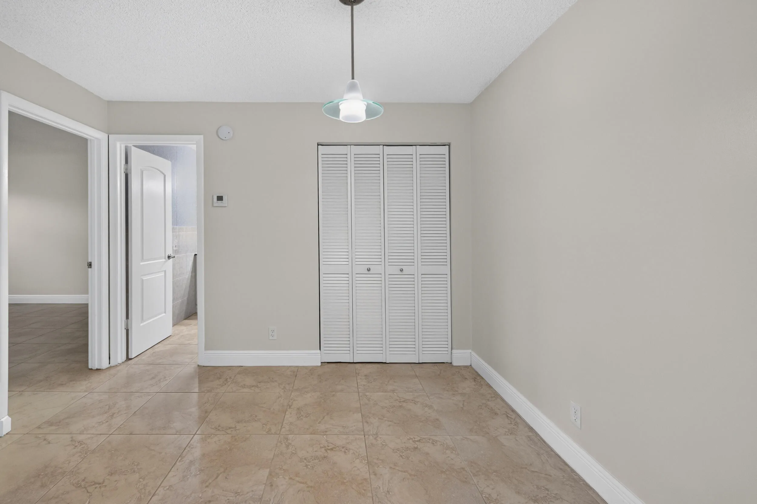 10765 apt 307-19