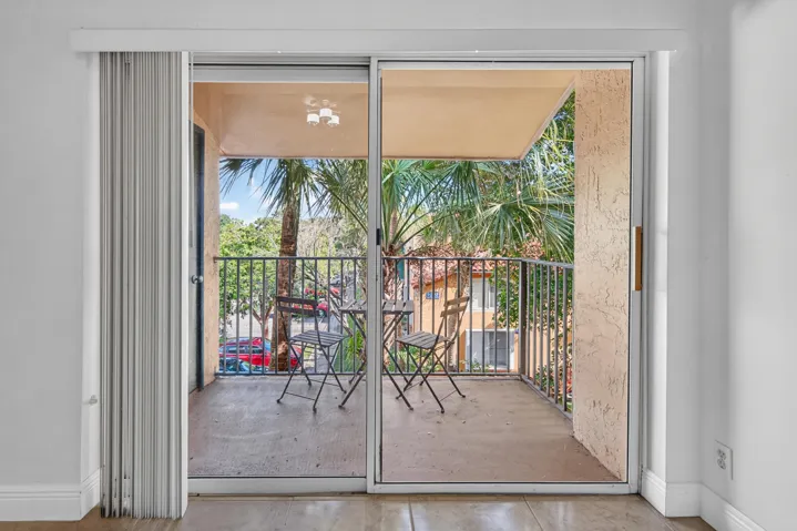 10765 apt 307-12