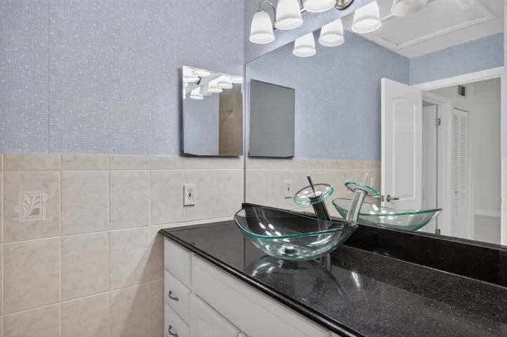 10765 apt 307-25