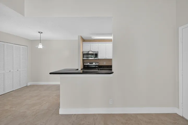 10765 apt 307-14