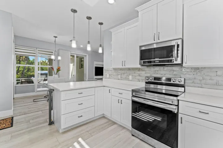 011-10231176thLaneNorth-Jupiter-FL-33478