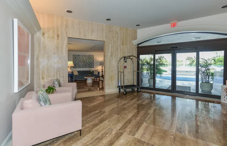 2600 N Flagler Dr Apt 803 West-print-028