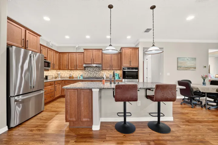 Kitchen Island - Bar Seating
