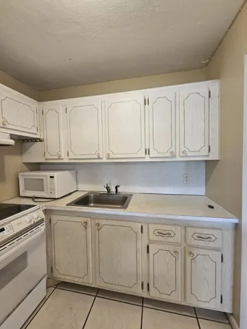 20250403_140923_copy_1200x1600