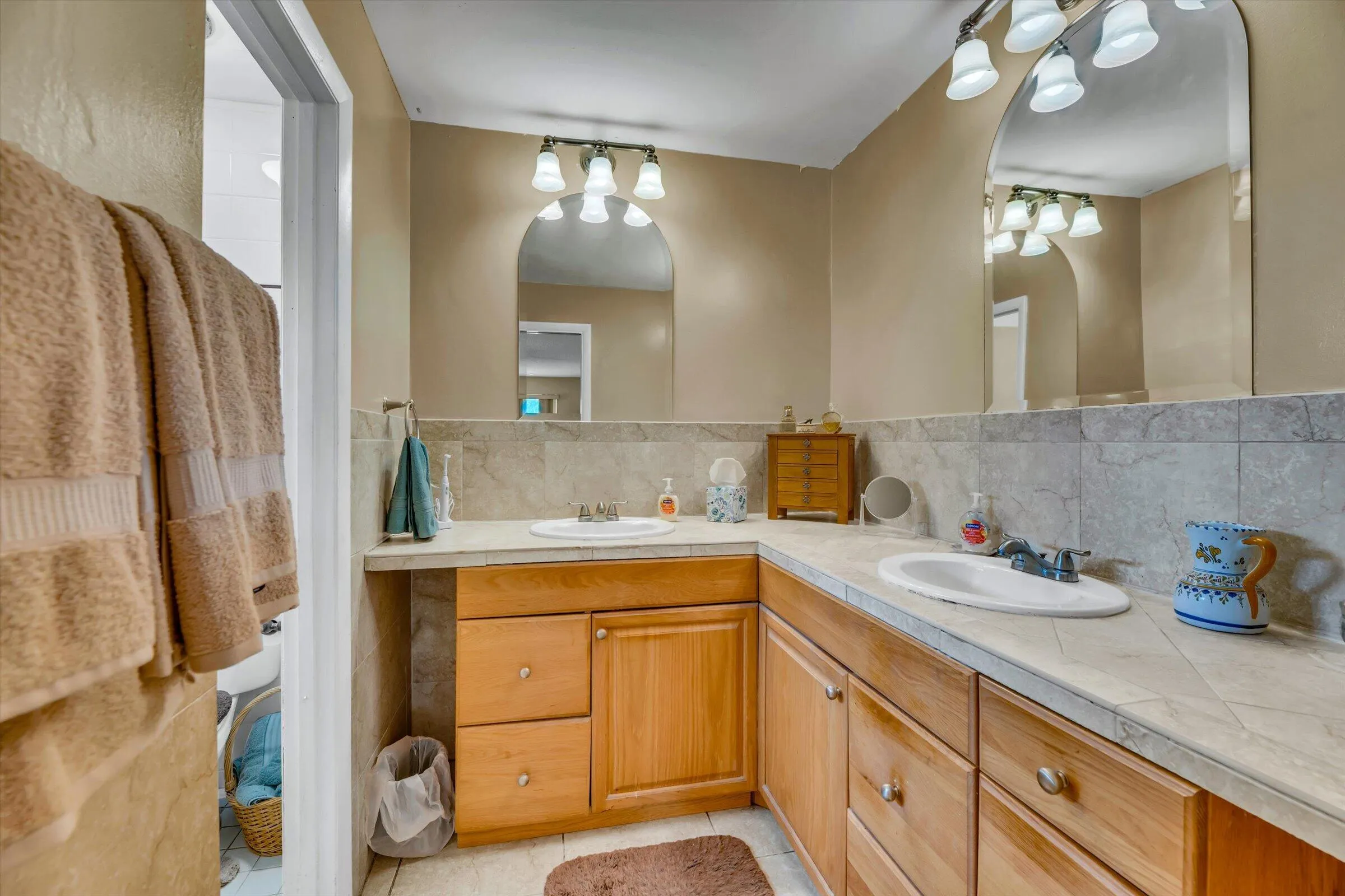 Master Bath with dual sinks