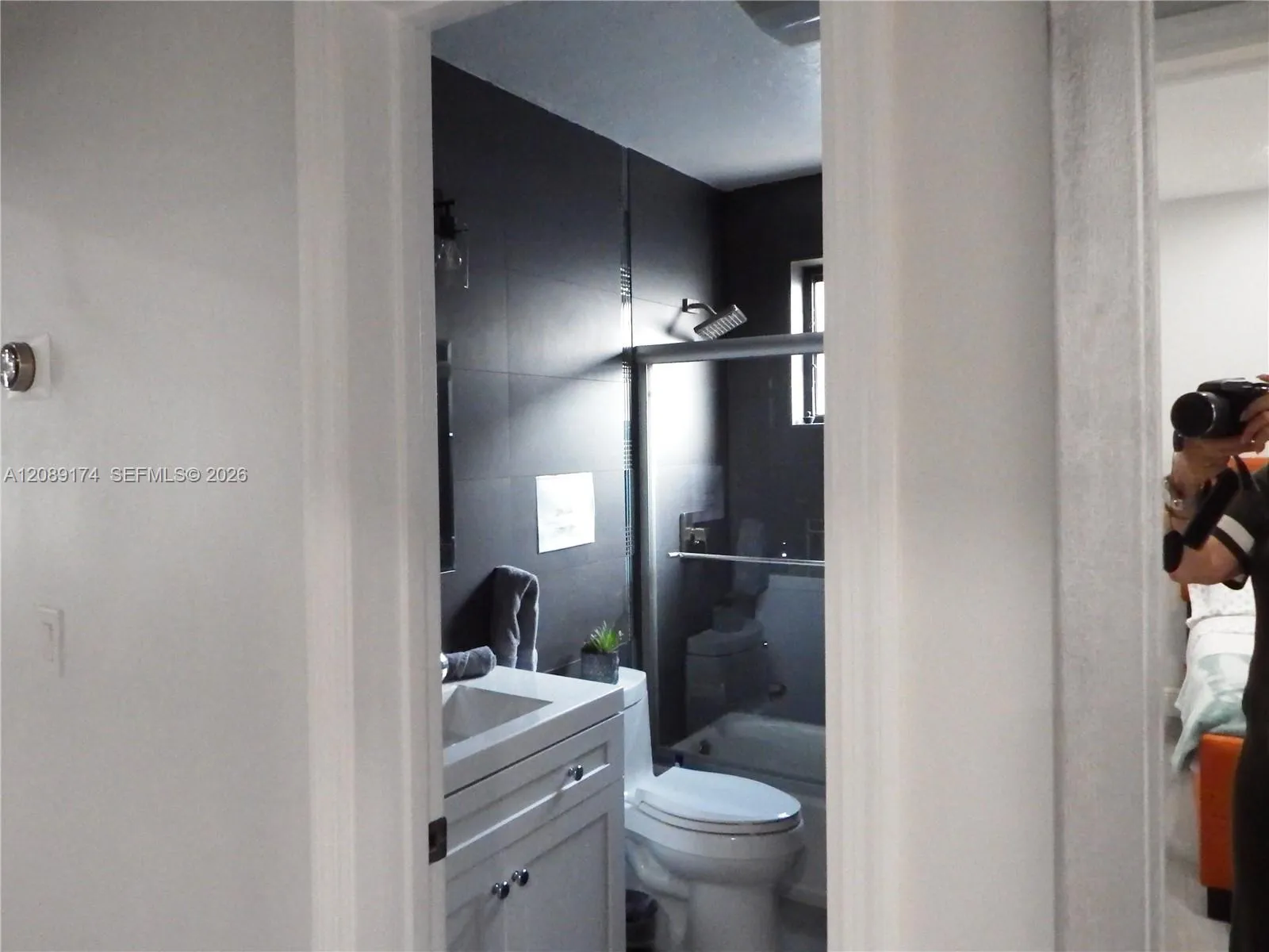 Photo 48