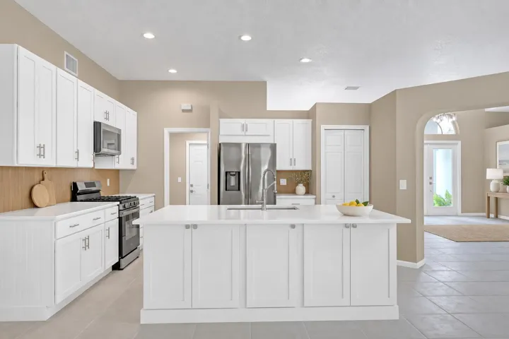 19_Kitchen_Angle_1