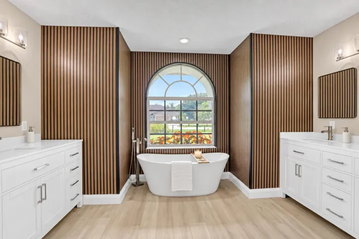 32_Primary_Bath_Angle_2