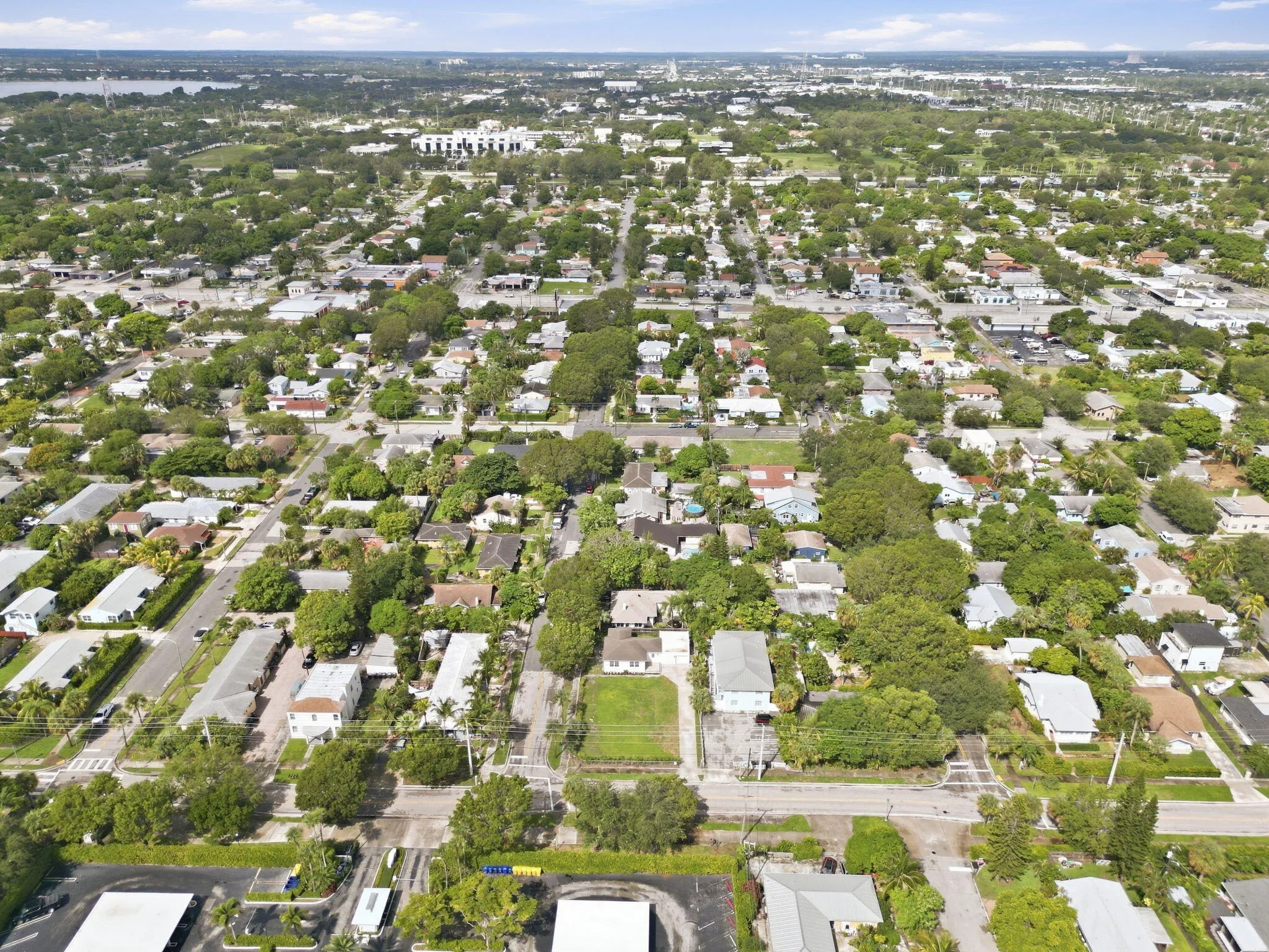 46-web-or-mls-5203_N_Flagler_Dr_Drone_08