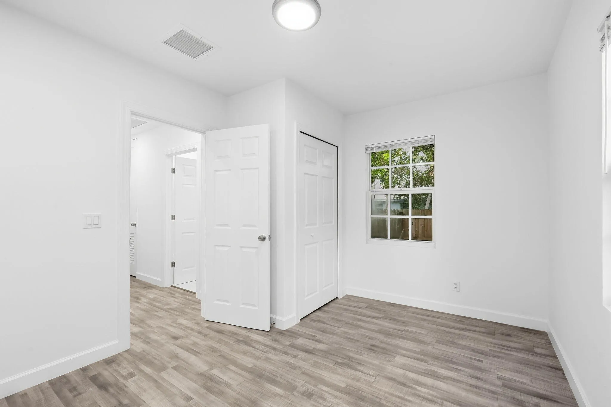 14-web-or-mls-5203_N_Flagler_Dr_07470